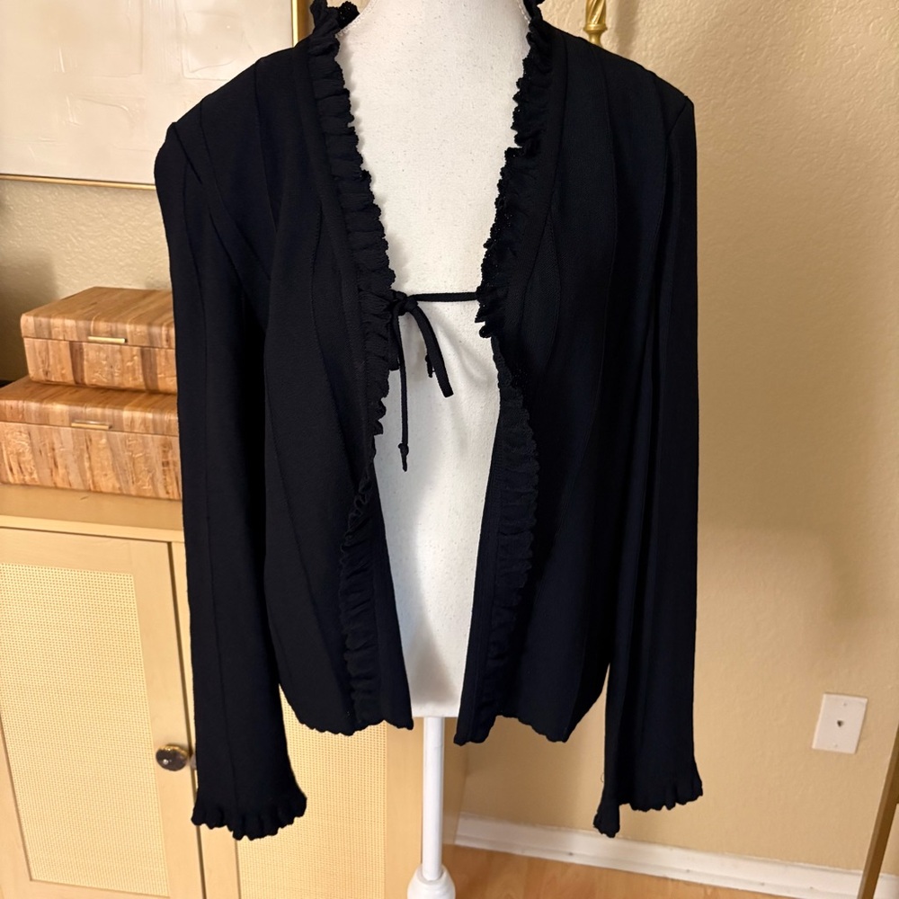 ST. JOHN‎ Black Knit Cardigan Sweater Ruffle Trim Size Large